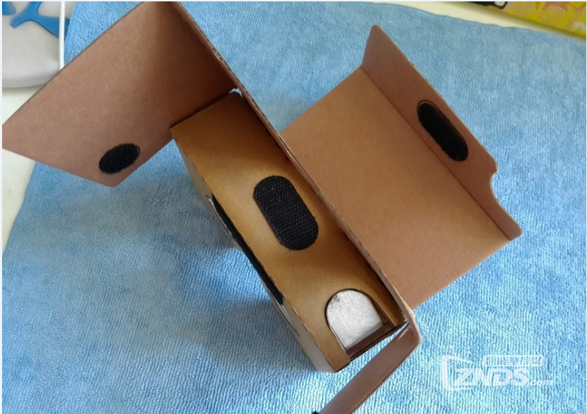 最简单的VR头戴解决方案：谷歌CardBoard 2代体验评测